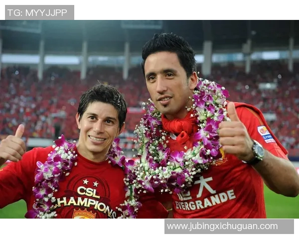 当前最帅年轻足球球星是谁 颜值与实力并存的足球新星榜单